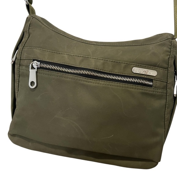 Free Spirit Nylon Crossbody Sling Shoulder Bag – Olive Green - Picture 2 of 14